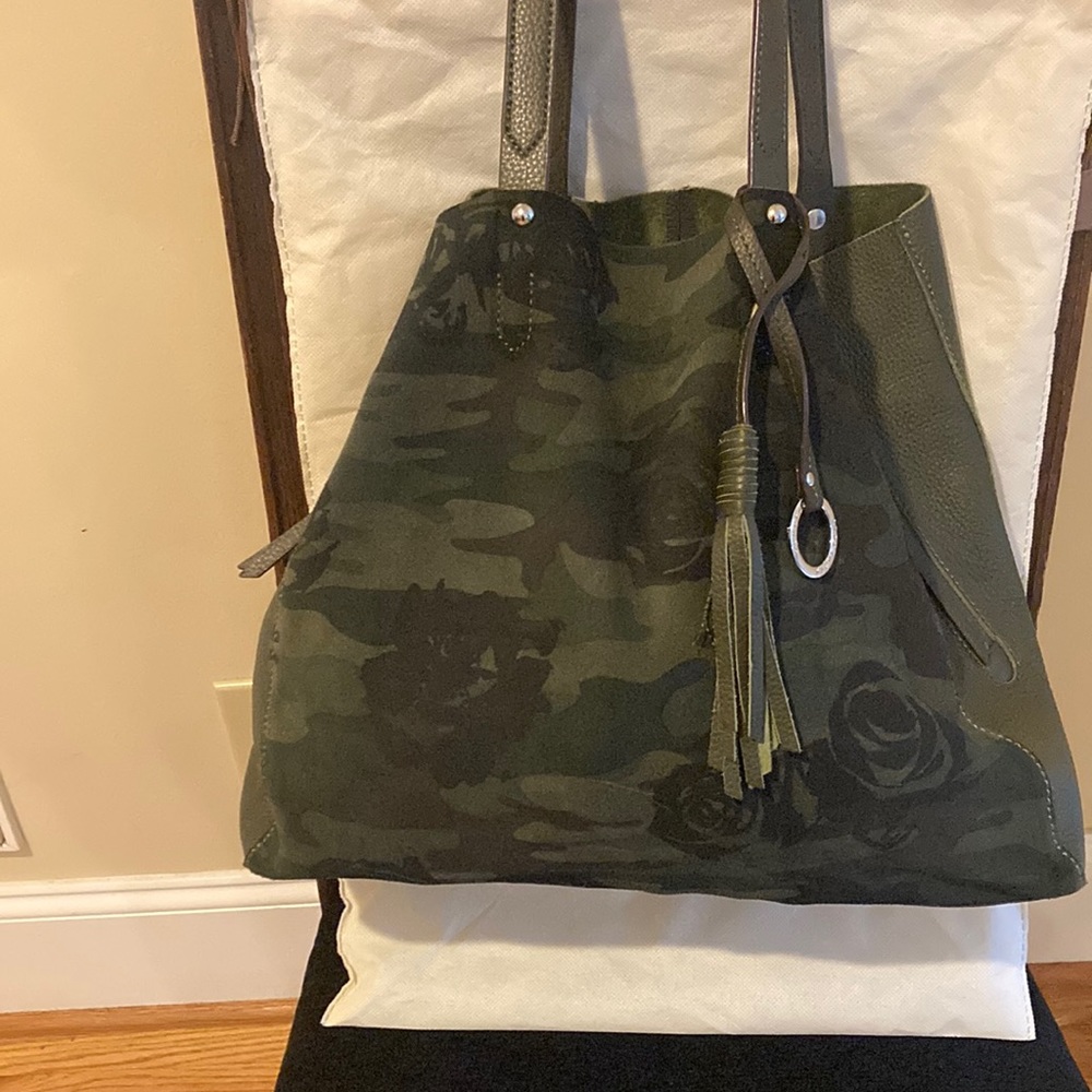 SANCTUARY Never Used Gorgeous Leather Totebag Camo & Roses